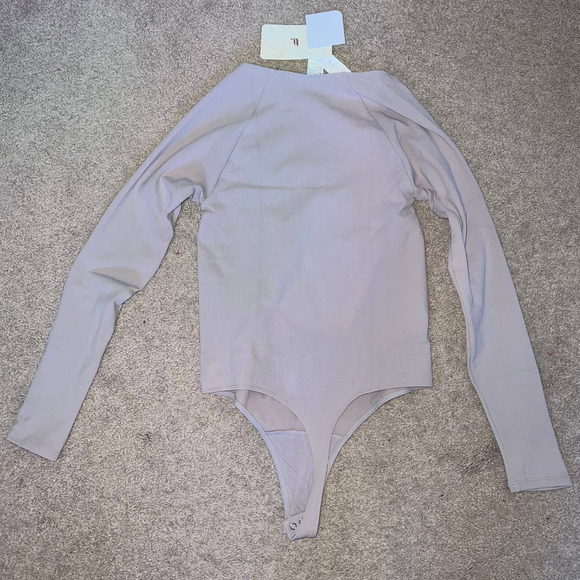 New Fabletics Mindy Sculptknit Bodysuit Ash size M - Picture 7 of 7